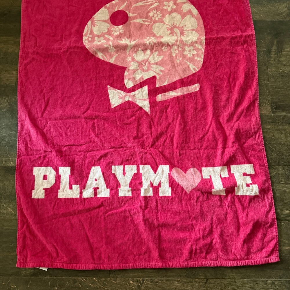 Playboy Y2K playmate towel - Picture 3 of 6